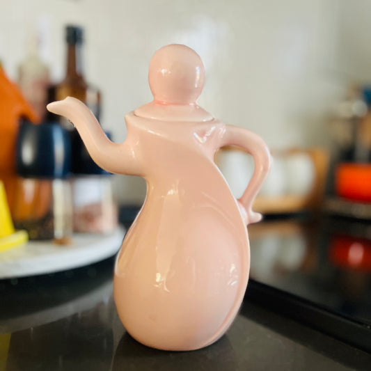 Curvy Vintage Tea Pot